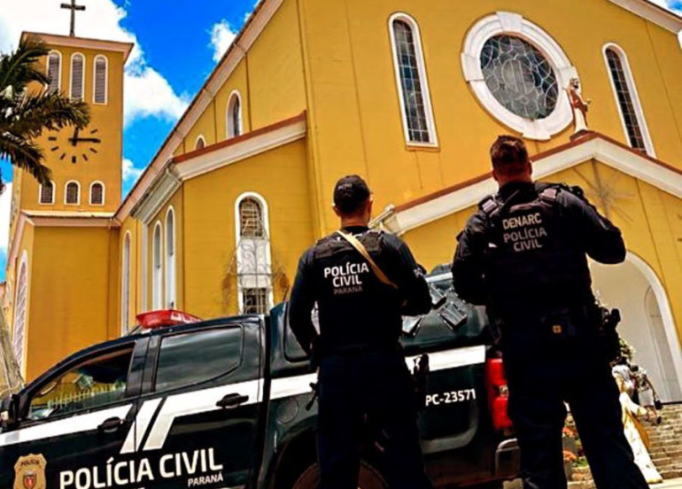 POLÍCIA CIVIL CUMPRE BUSCA E APREENSÃO NA CASA E CONSULTÓRIO DE MÉDICA DE PATO BRANCO
